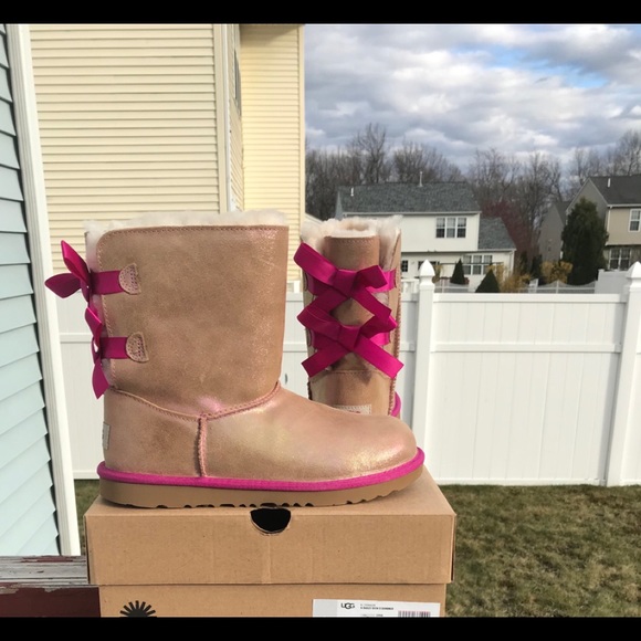 UGG Other - UGG Bailey Bow II Shimmer